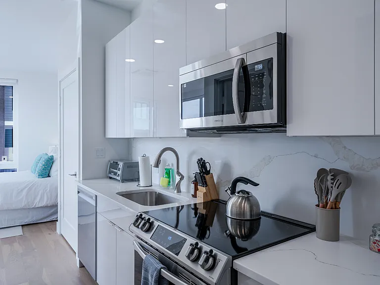 36-38 Hichborn St #401A — Photo 10