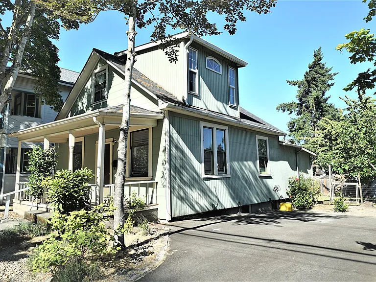5726 S Corbett Ave — Photo 4