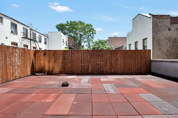 Rented by Compass | media 5