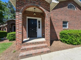 5306 Western Blvd #108, Raleigh, NC 27606