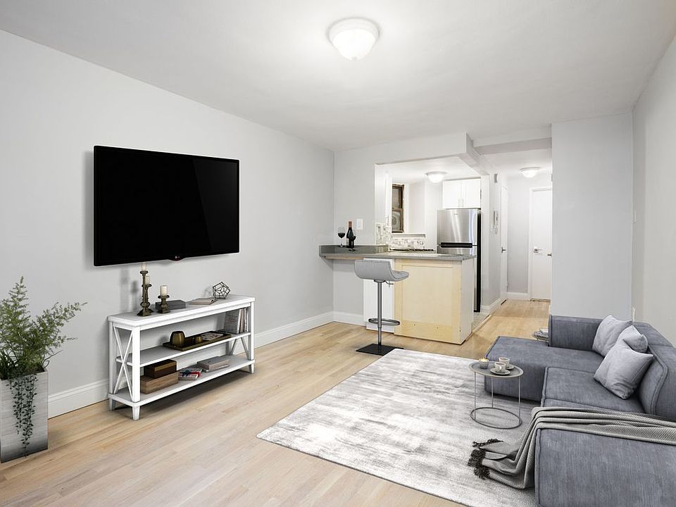 1st image of 225 E 82nd St #6BB