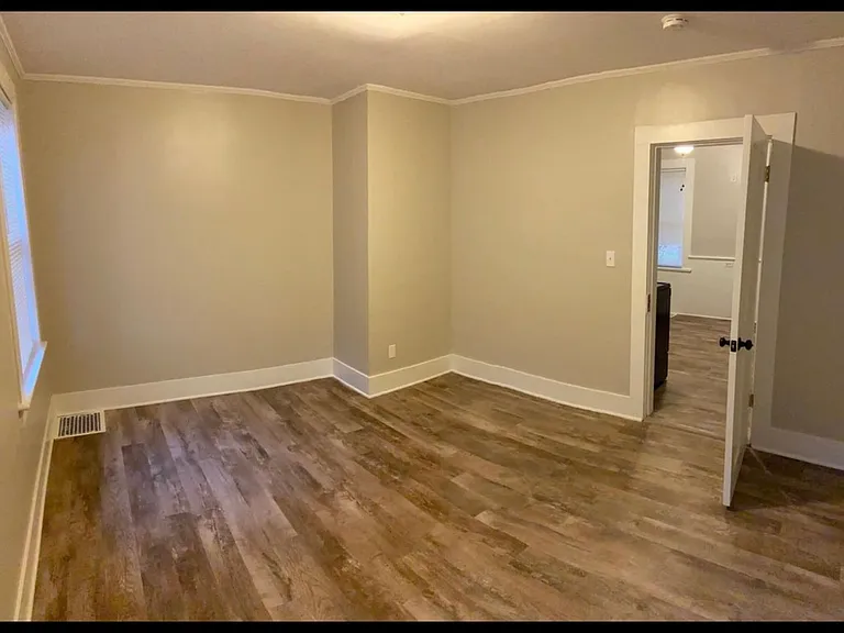 136 Pine St #136 — Photo 4