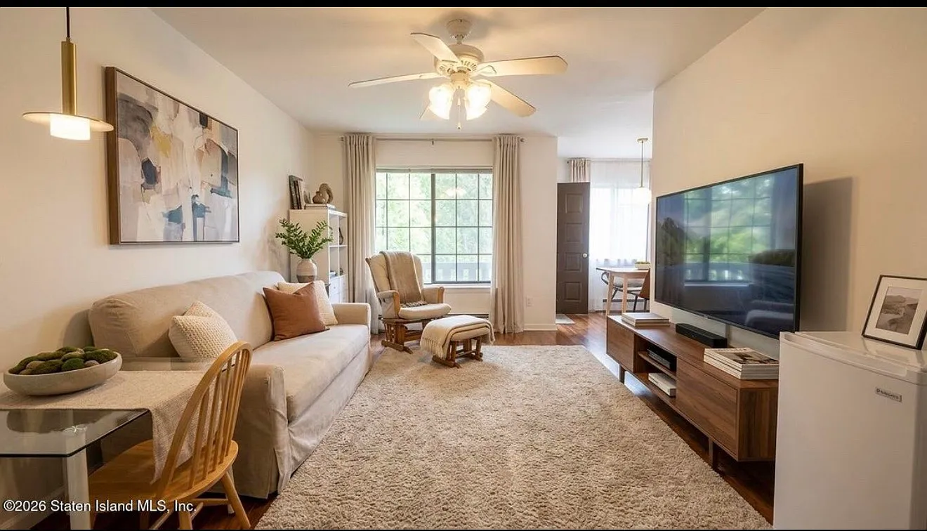 1 bed, 811 sqft, $2,250 — Photo 2