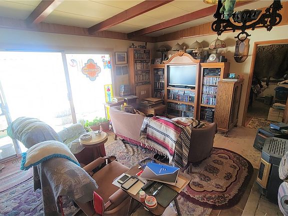 4th image of 18698 Niles Dr.