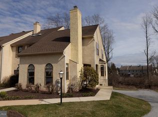 2808 Stoneham Dr, West Chester, PA 19382