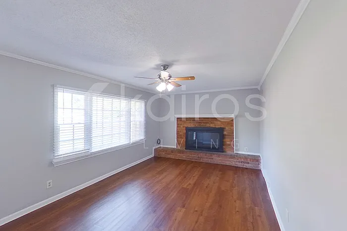 5824 Tam Oshanter Ave — Photo 4