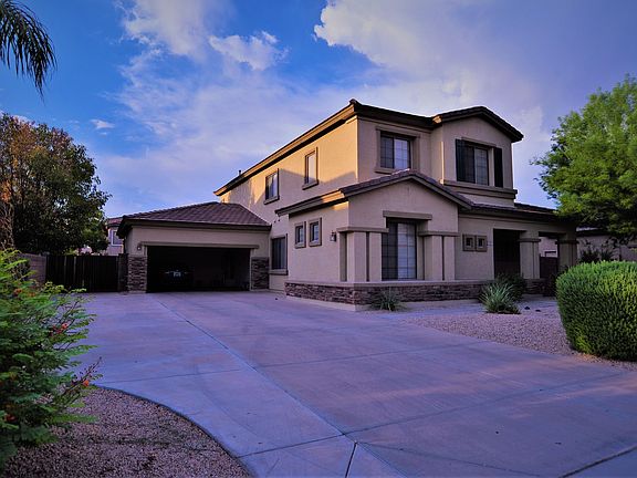 2nd image of 676 E Julian Dr