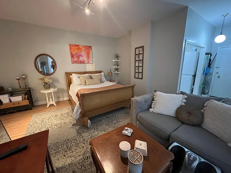 3443 N Broadway St #1E — Photo 3