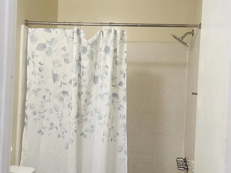 1811 Pelham Ave #10 — Photo 10