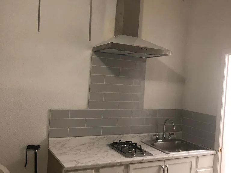 1818 S San Joaquin St #2 — Photo 1