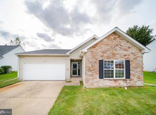 39 Charles Dr, New Castle, DE 19720