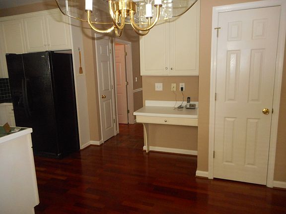 2nd image of 1132 Grand Oaks Gln