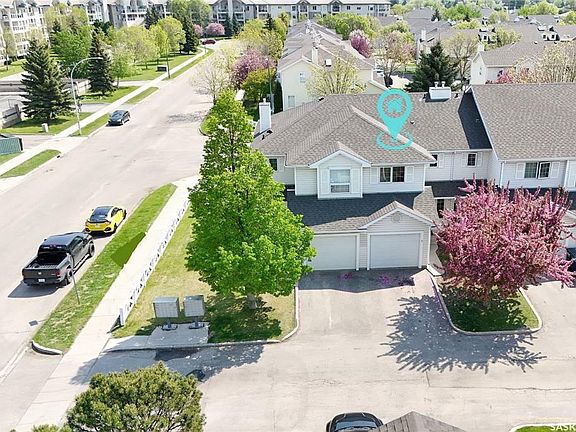 2nd image of 110 Keevil Cres #2