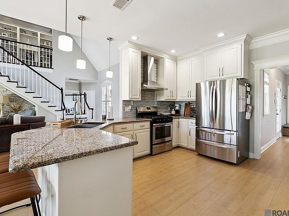5th image of 58550 Village Dr