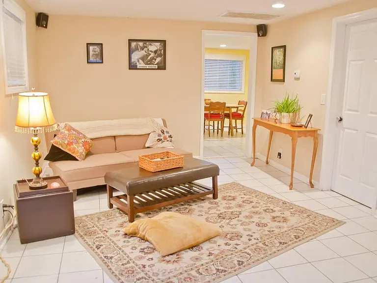 3460 Knight Dr — Photo 5