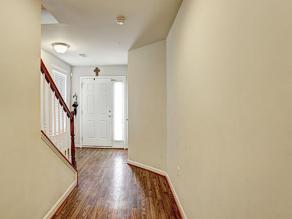 2nd image of 8214 Carinoso Way