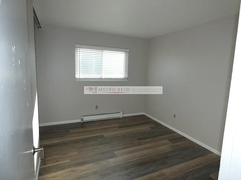 890 Lilac St — Photo 15