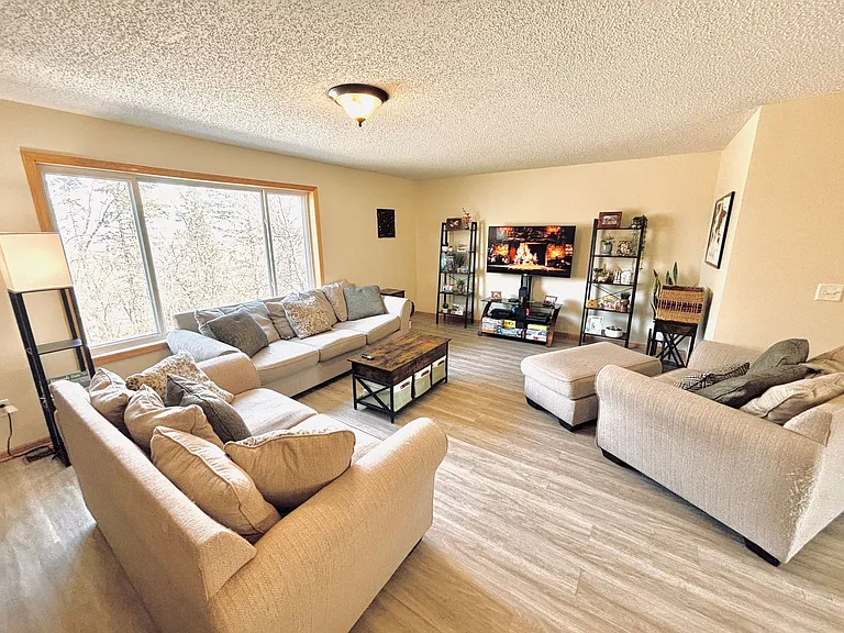 6 City View Ln — Photo 24