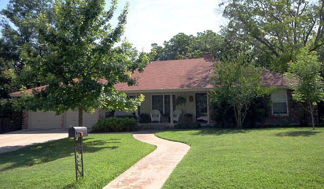 1st image of 1307 N Warbler Dr