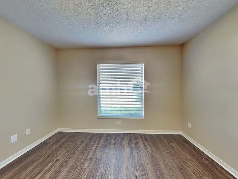 1051 Timber Trace Dr — Photo 11