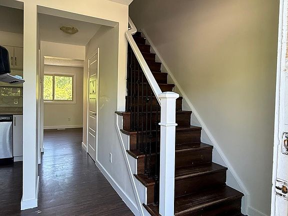 4th image of 15 Scenic Dr #9