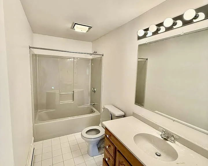 76 Belmont St #74 — Photo 10