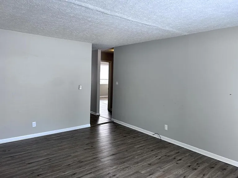 947 W McKay Rd — Photo 15