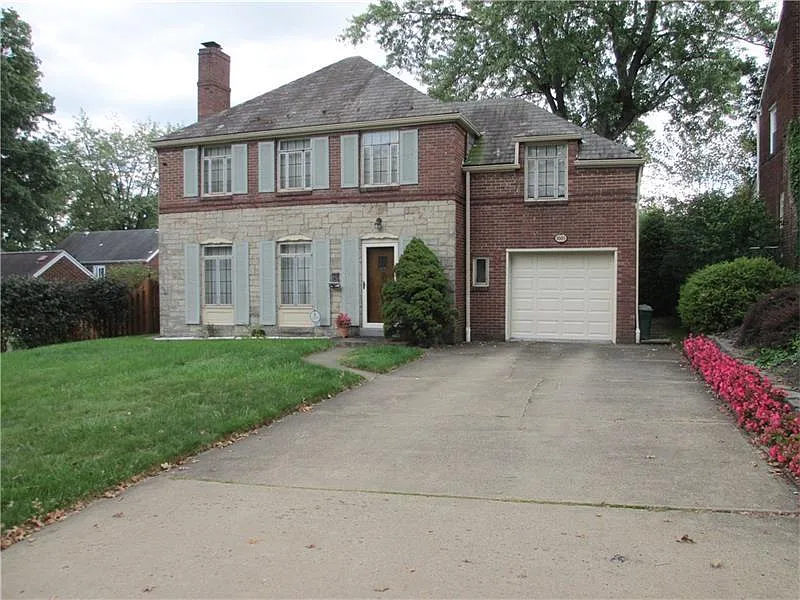 1605 Jamestown Pl photo 1