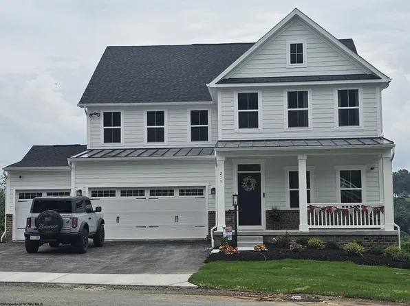 213 Opus Ln, Morgantown, WV 26508