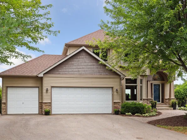 1742 Park Point Rd, Waconia, MN 55387