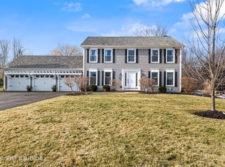 1681 Wilton Ct, Libertyville, IL 60048