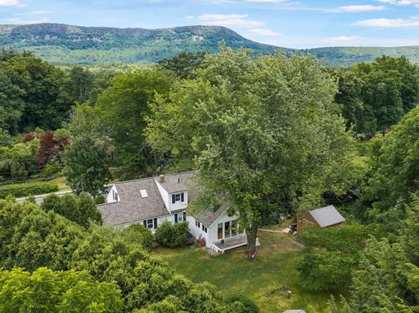 183 Park St, Easthampton, MA 01027