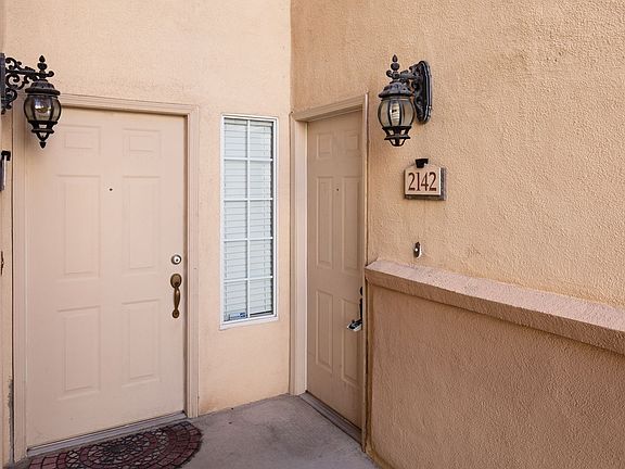 5th image of 3555 Meridale Dr Unit 2142
