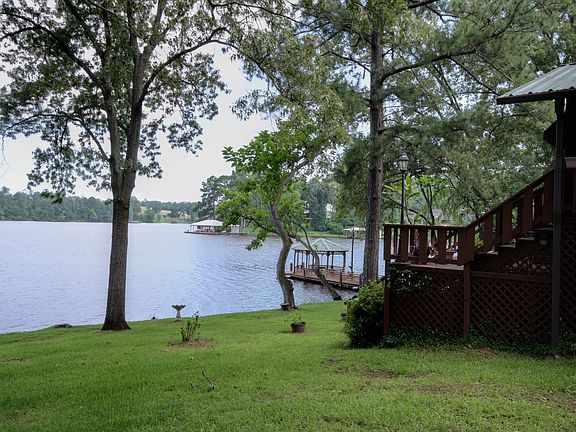 4th image of 2125 E Lake Dr