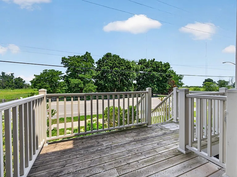 114 Dunrobin Ln — Photo 11