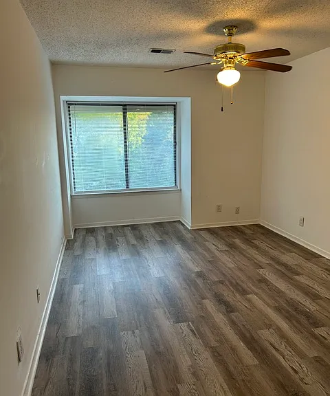 2196 Palmyra Dr SE — Photo 6