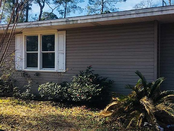 4th image of 7465 Village Ln