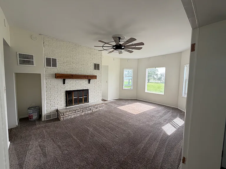 6281 E 5000n Rd — Photo 5