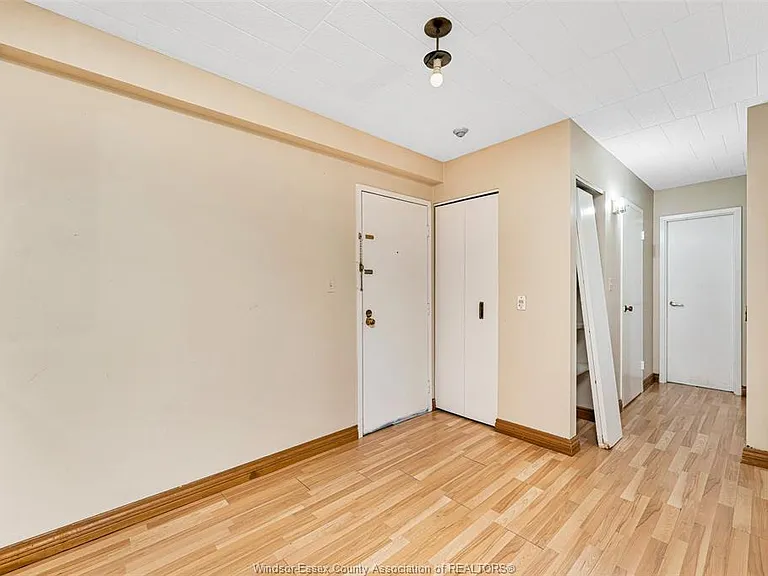 6555 Thornberry Cres #347 — Photo 9