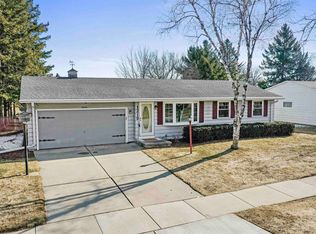 1219 S Erie St, De Pere, WI 54115