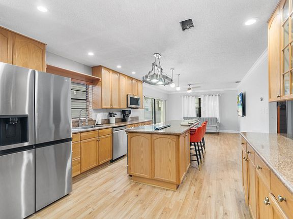 3rd image of 3301 NW 97th Terrace