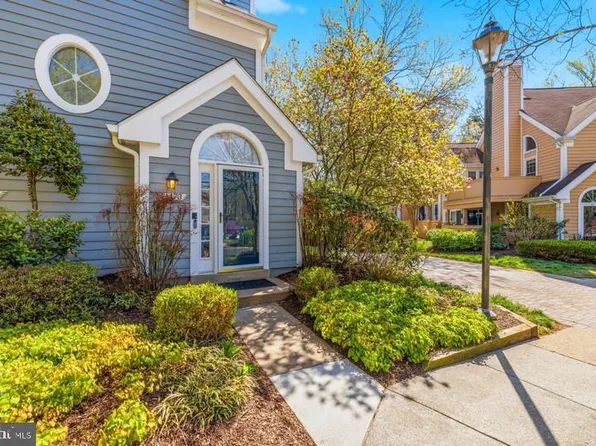 1473 Church Hill Pl, Reston, VA 20194