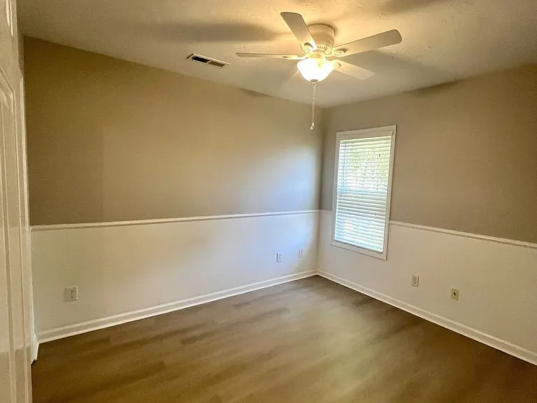 2409 Sunburst Ct — Photo 13