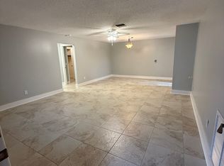 1707 Hibiscus Cir S, Oldsmar, FL 34677