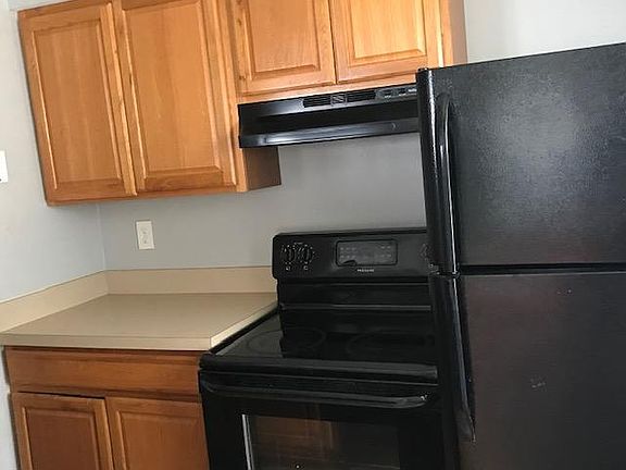 4th image of 5975 Julian Ave #4