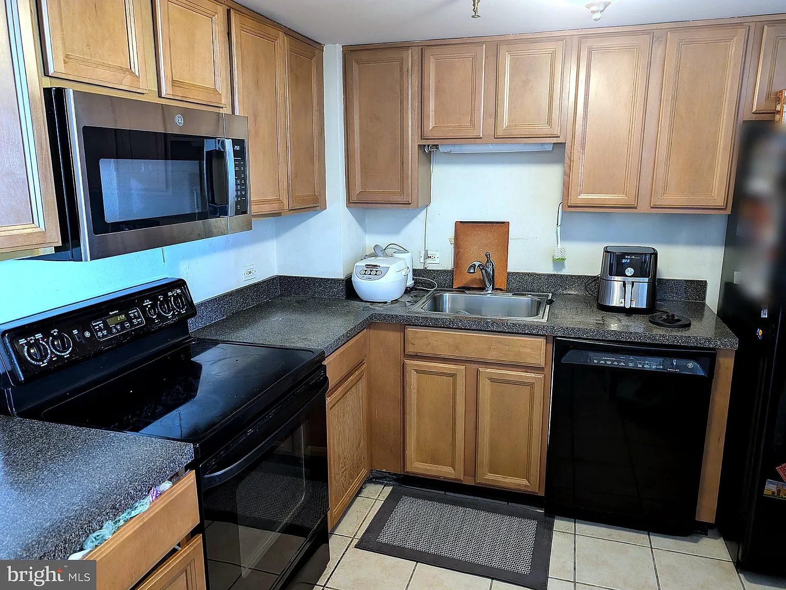 Cityview Condominium South Tower — Photo 4