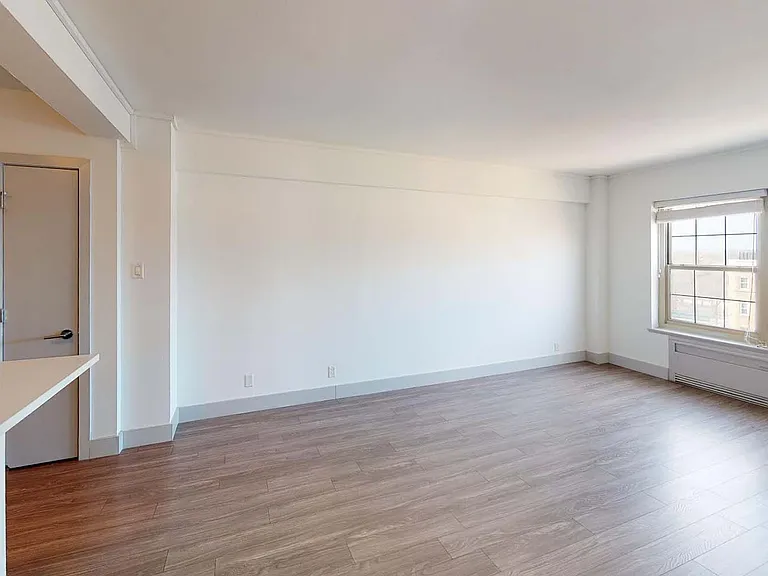 Dining/Living room