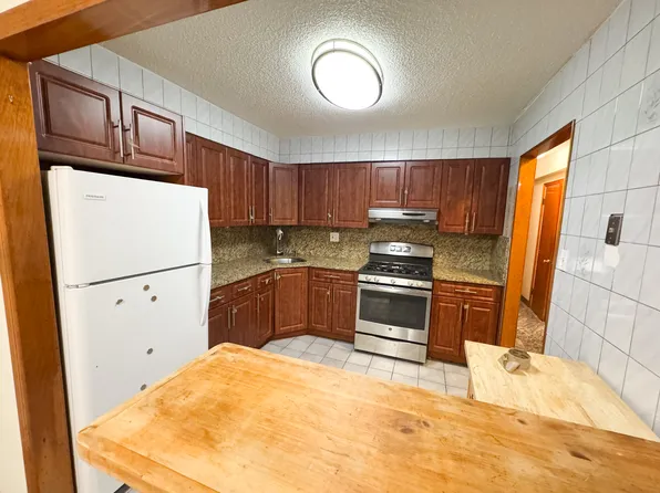 32-38 36th Street image 3 of 12