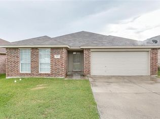 1017 N Rhea Dr, White Settlement, TX 76108