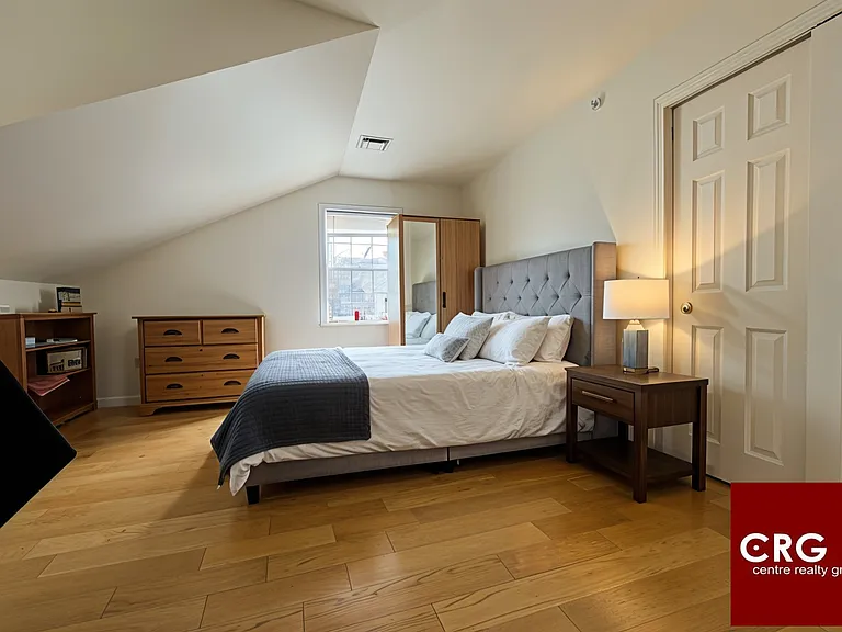 36B Raymond St #1 — Photo 8
